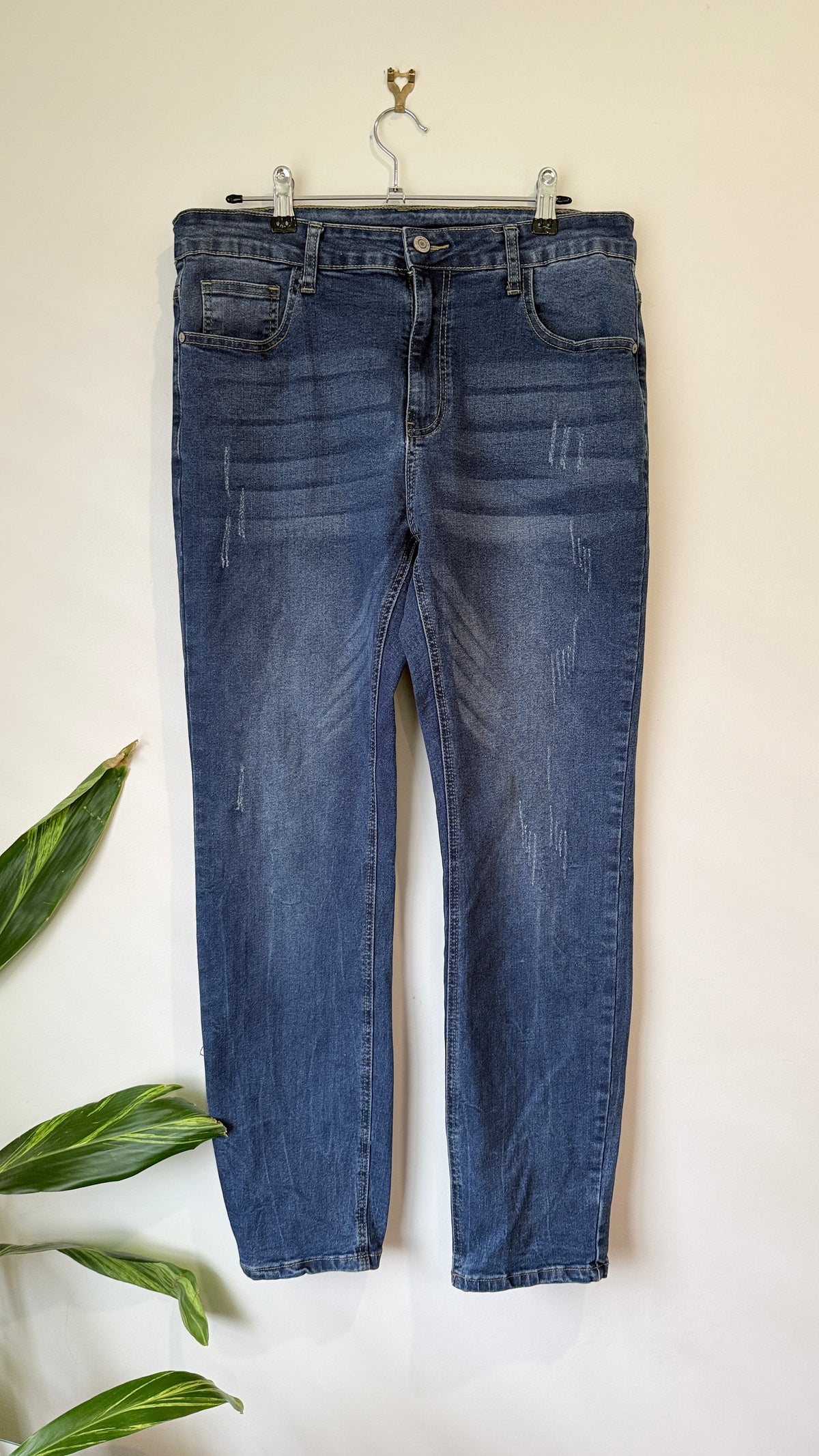 New Tusfan Mid Wash Jeans Size 34