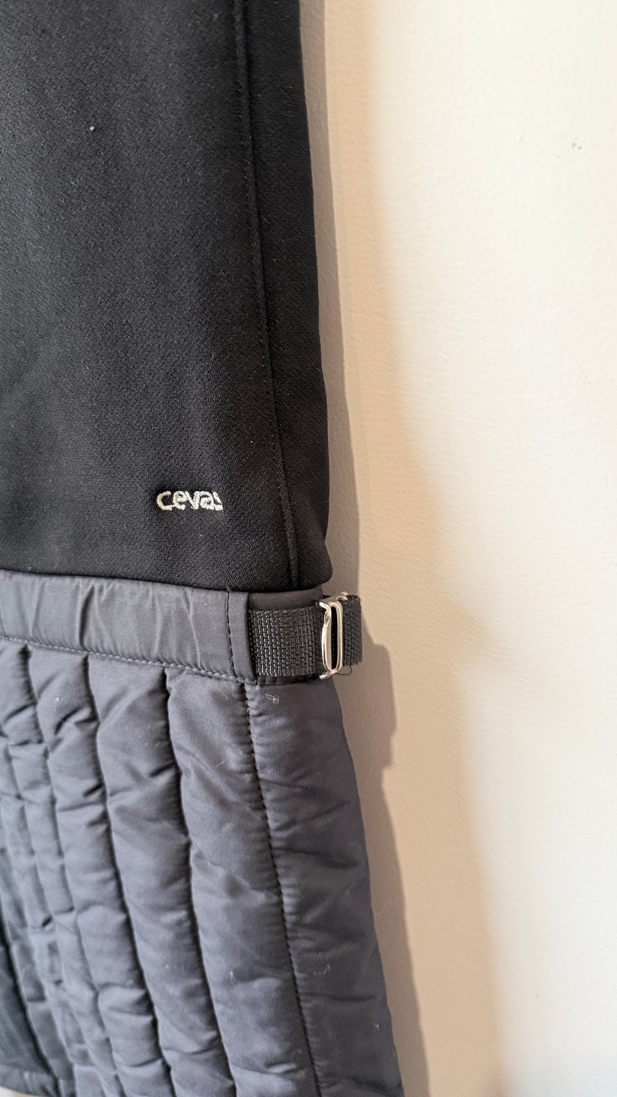 Cevas Black and Grey Quilted Ski Pants - Size 8R