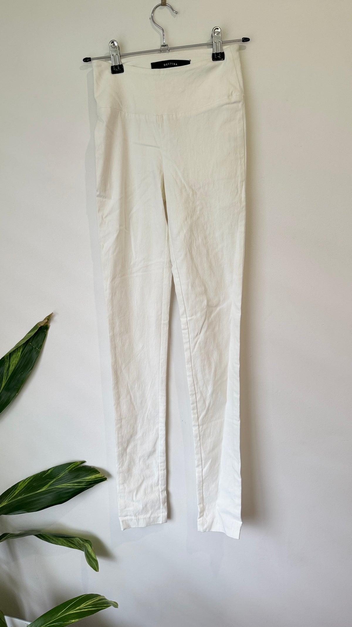 Decjuba White Skinny Pants Size 6