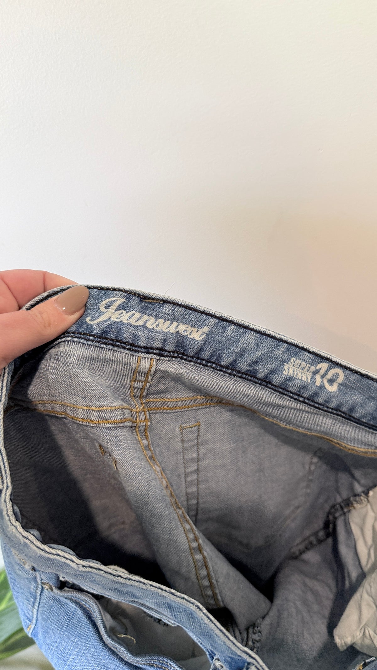 Jeanswest Light Wash Cuffed Jeans Size 10