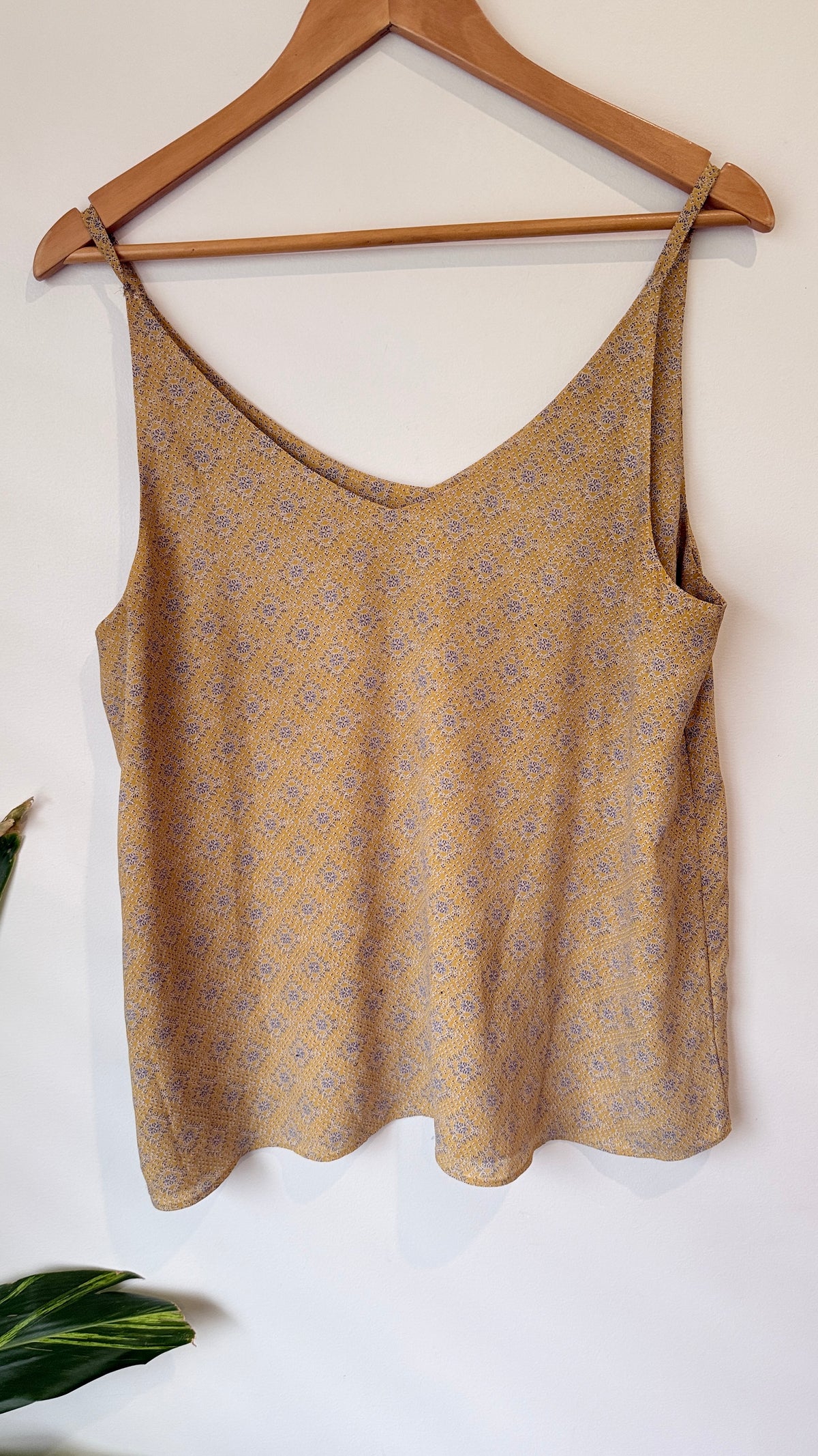 Sportsgirl Yellow Ditsy Floral Print Cami Size 12