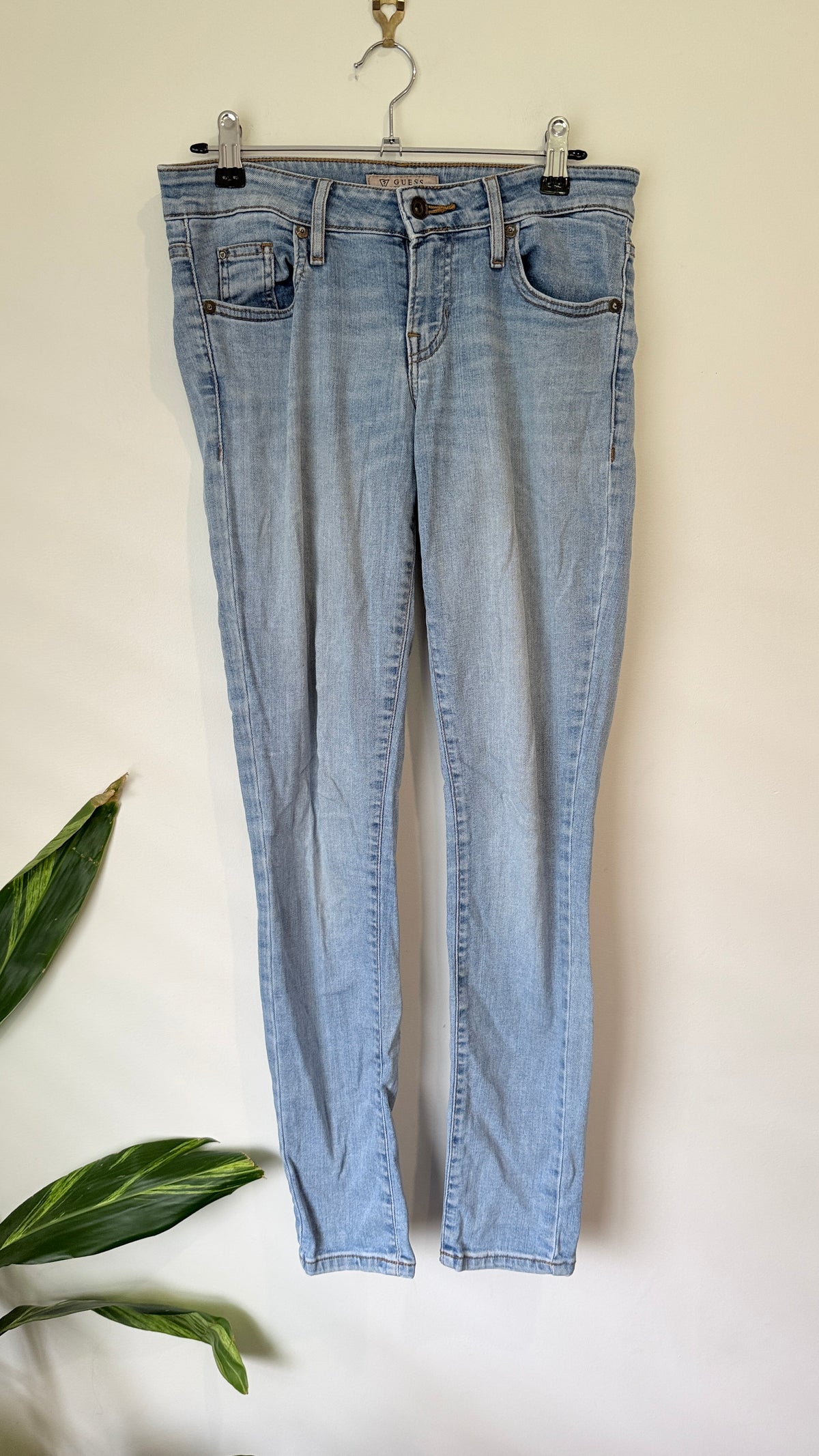 Guess Power Curvy Light Wash Skinny Jeans - 76cm waist