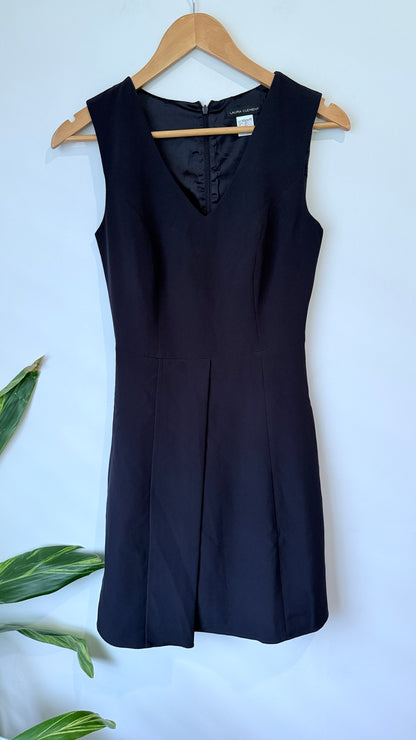 Laura Clement Navy Sleeveless Shift Dress Size 6