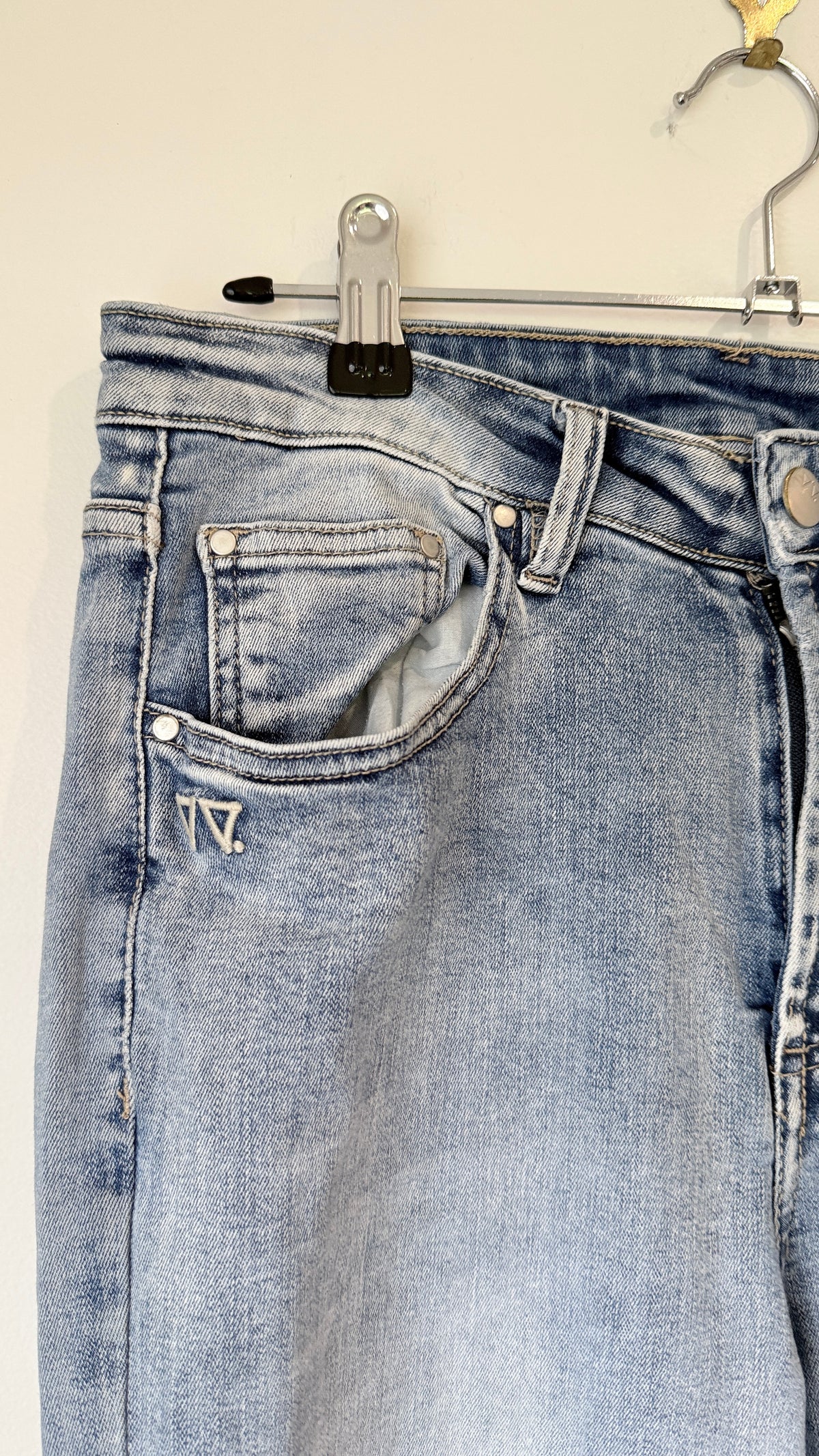 Shine On Label Light Wash Raw Hem Straight Jeans Size 10