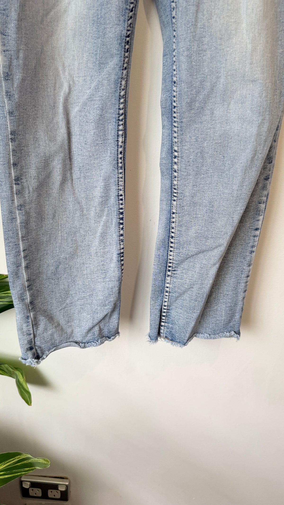 Shine On Label Light Wash Raw Hem Straight Jeans Size 10