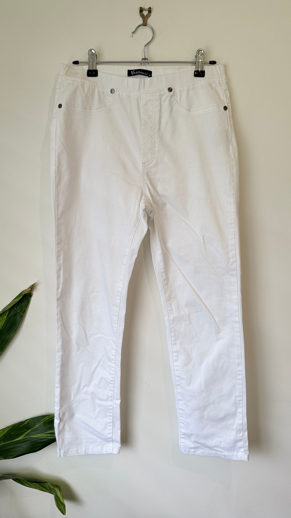 Vassalli White Cropped Pull on Pants Size 8