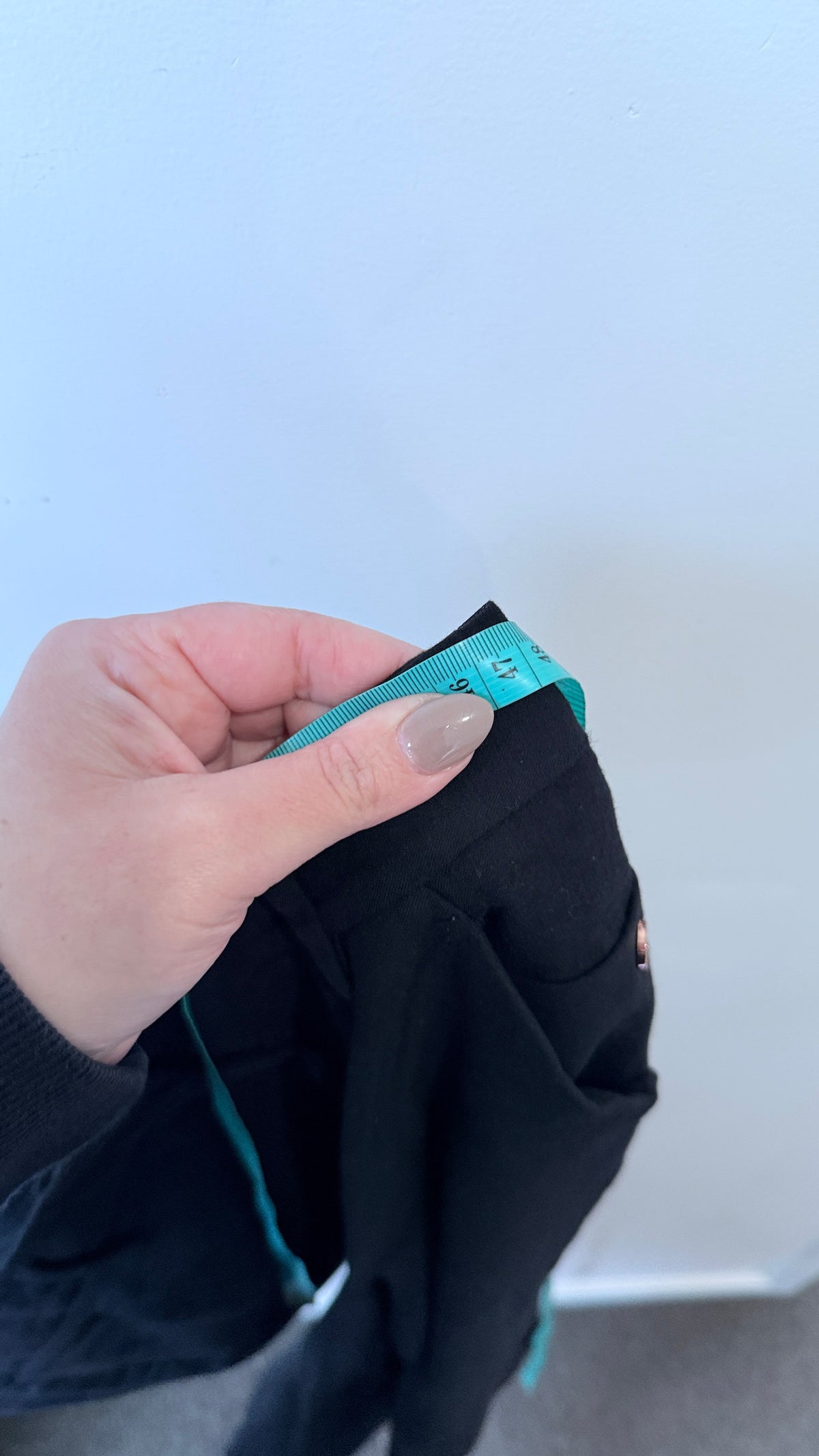 Kit & Ace Black Tapered Ankle Zip Pants Size 10