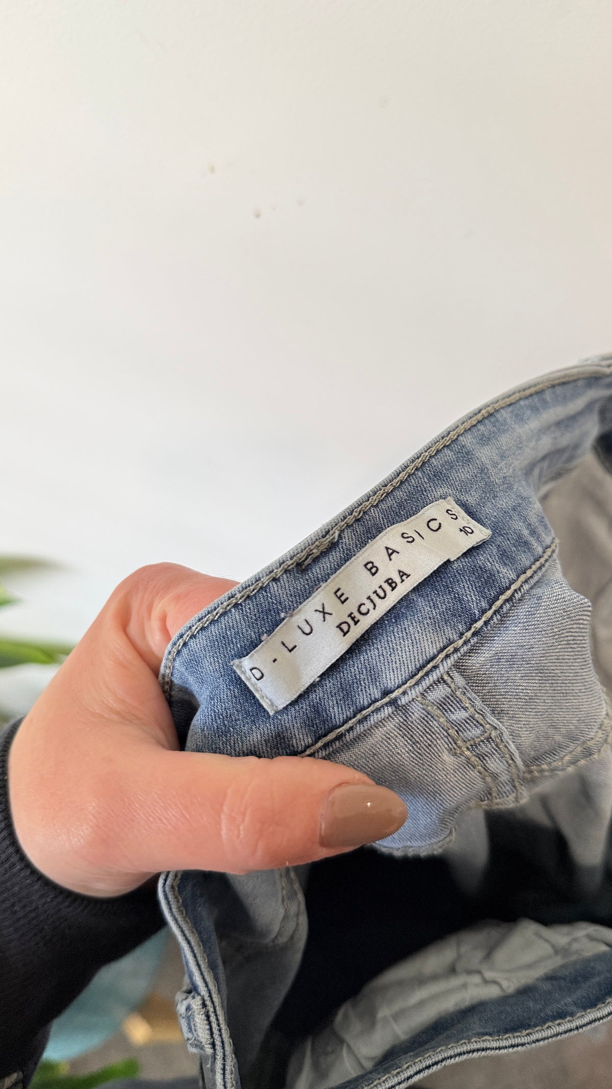 Decjuba Luxe Size 10 Basic Light Wash Skinny Jeans