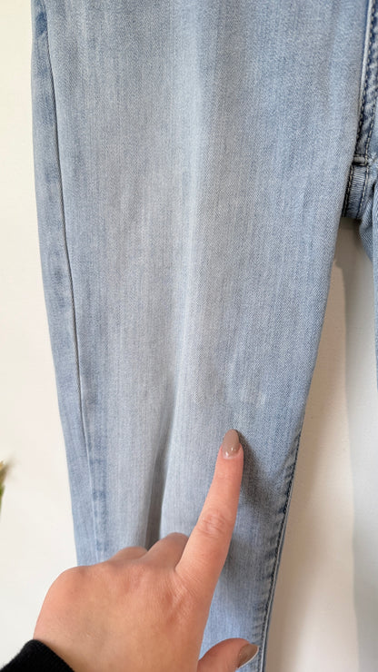 Decjuba Luxe Size 10 Basic Light Wash Skinny Jeans