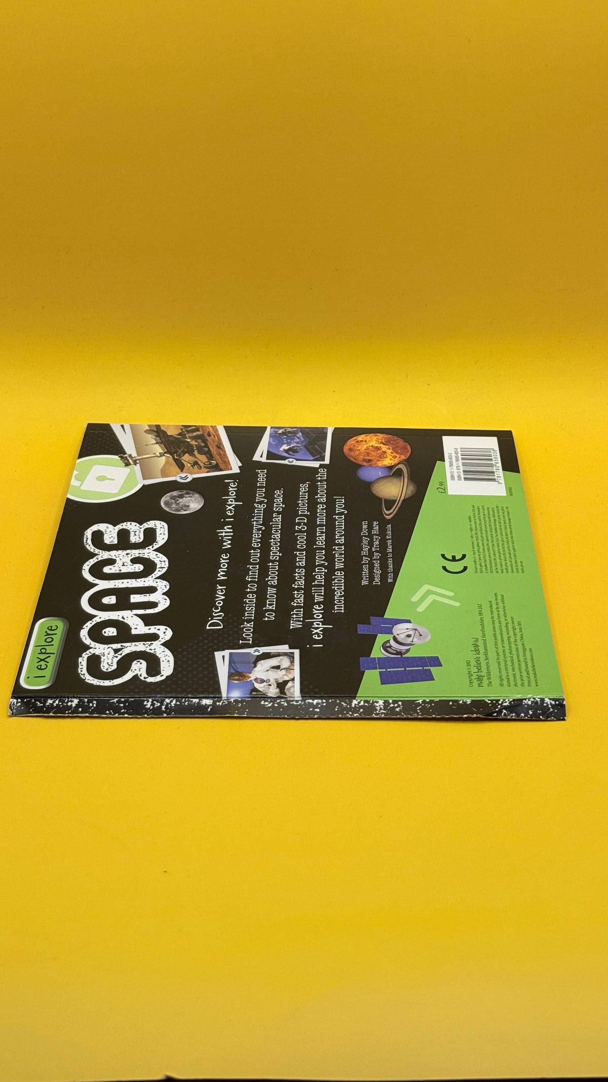 I Explore: The Extraordinary Truth About Space by Hayley Down
