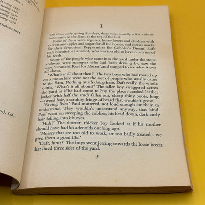 Follyfoot by Monica Dickens (1972)