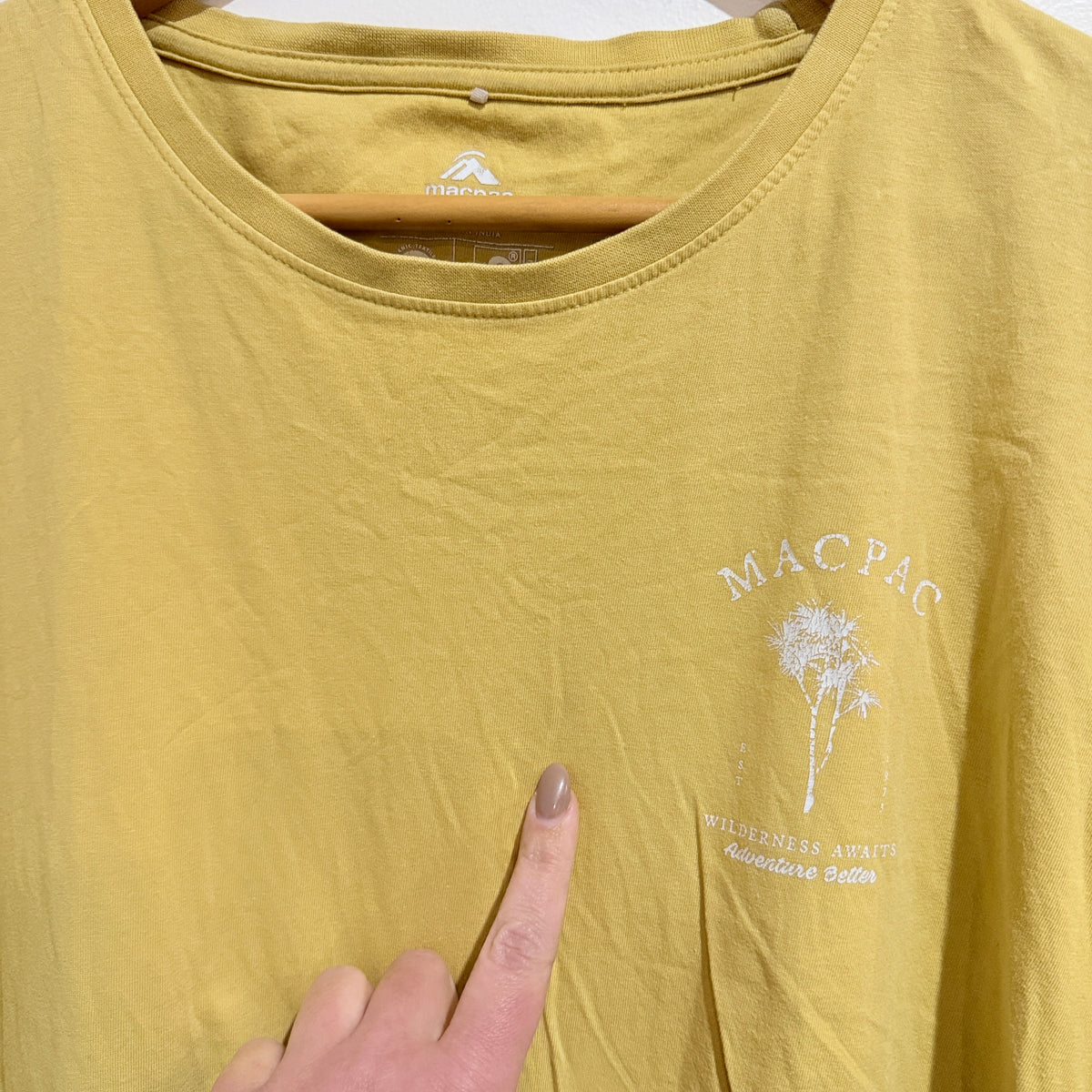 Macpac Crewneck T-shirt Size XL