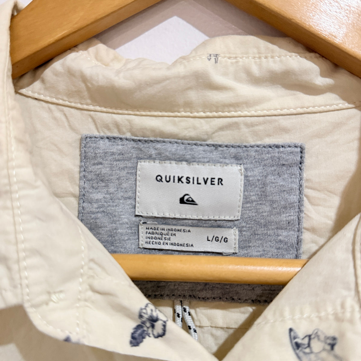Quicksilver Button-down Shirt Size L|G|G