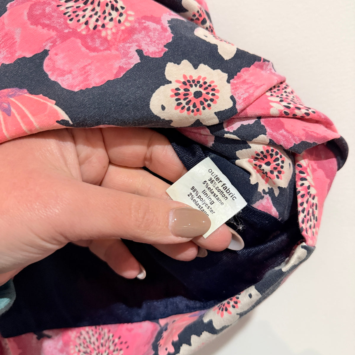 Outer Fabric: Floral Pattern Mini Skirt