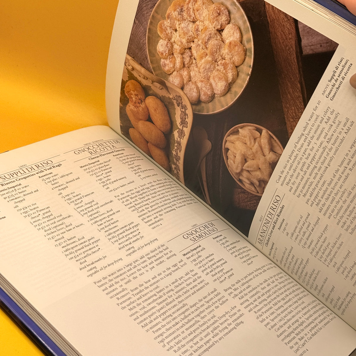 The Encyclopedia of Italian Cooking by Jeni Wright (1981)