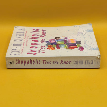 Shopaholic Ties the Knot by Sophie Kinsella