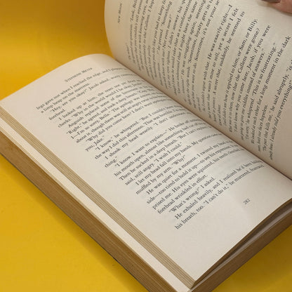New Moon by Stephenie Meyer (Special Edition)