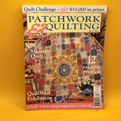 Australian Patchwork & Quilting: Volume 18 No. 4 by Universal Magazines