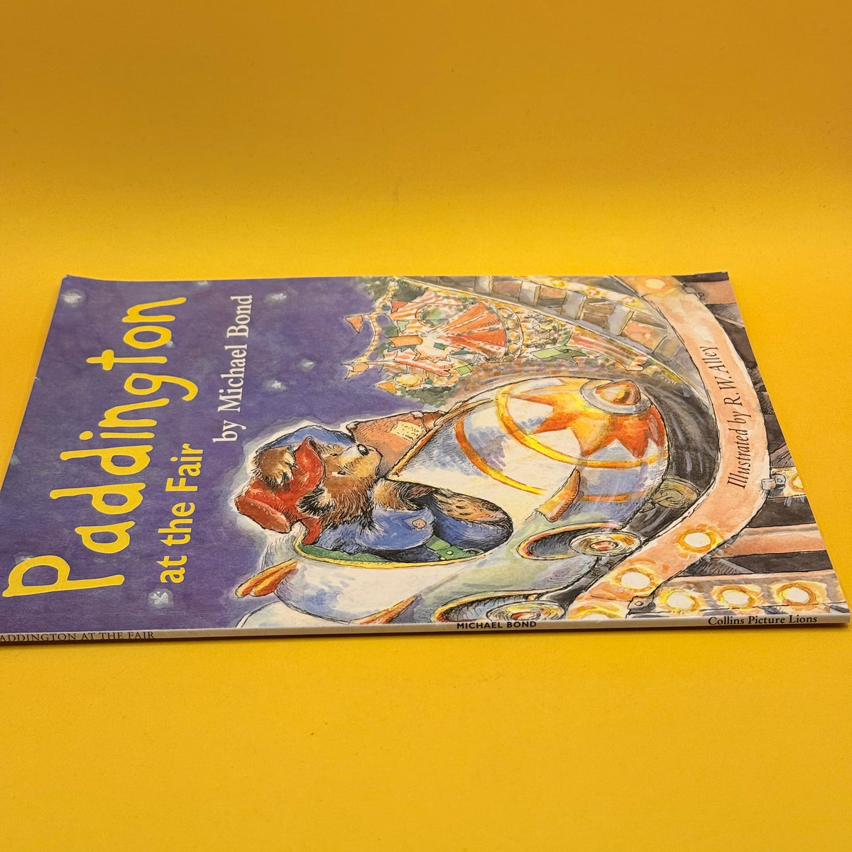 Paddington at the Fair by Michael Bond