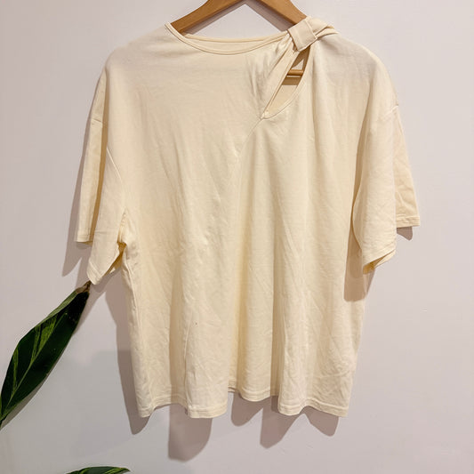 Motf Cream Twist Shoulder Cut Out Tee Size M