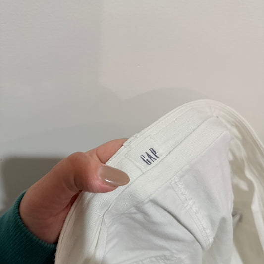 Gap White Girlfriend Chino Shorts Size 10