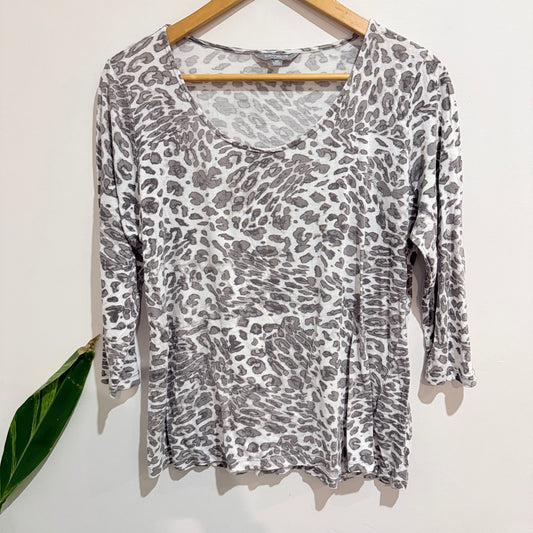 Suzanne Grae Grey Animal Print Top Size M