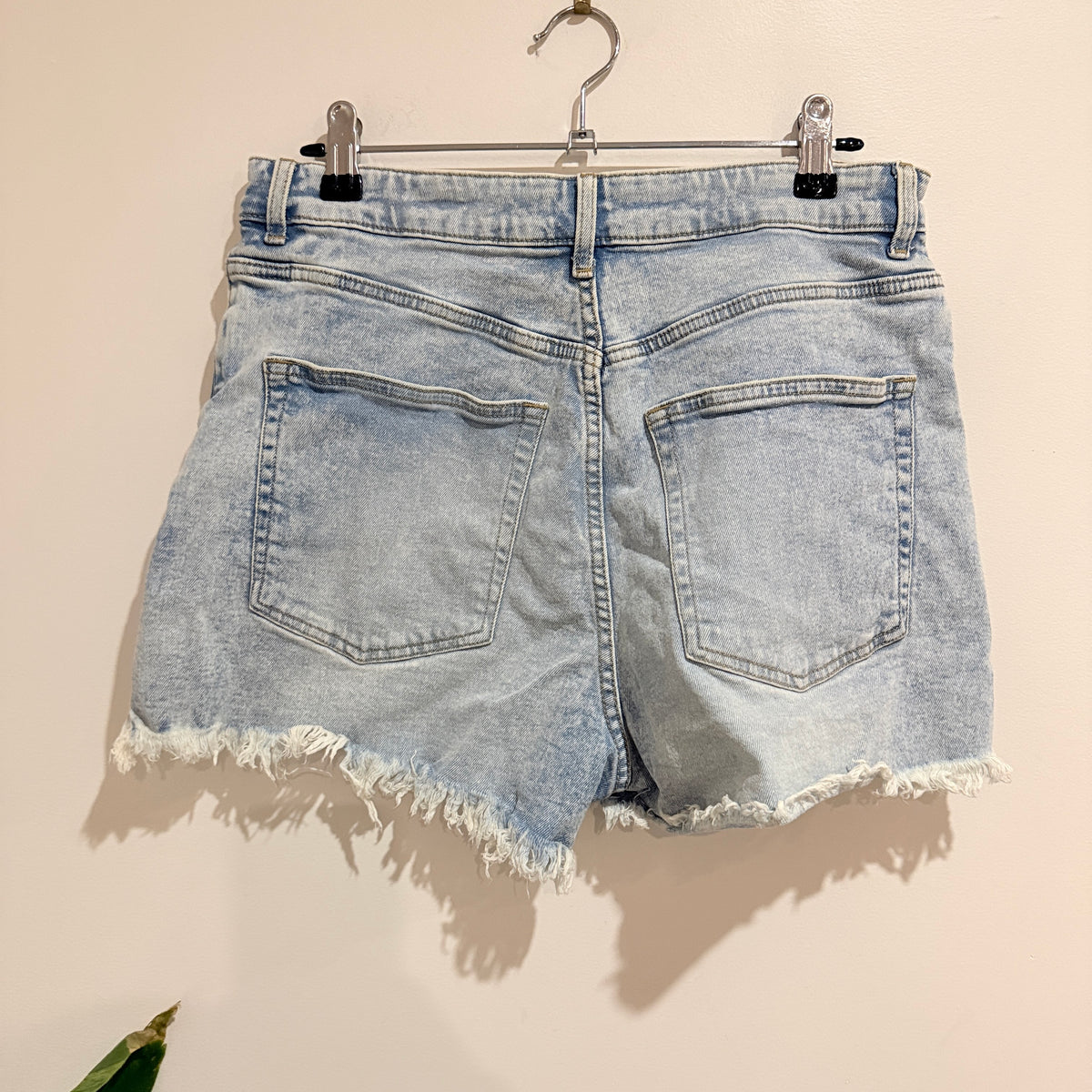 Brand Unknown Denim Shorts Size U/Arm to U/Arm 76cm