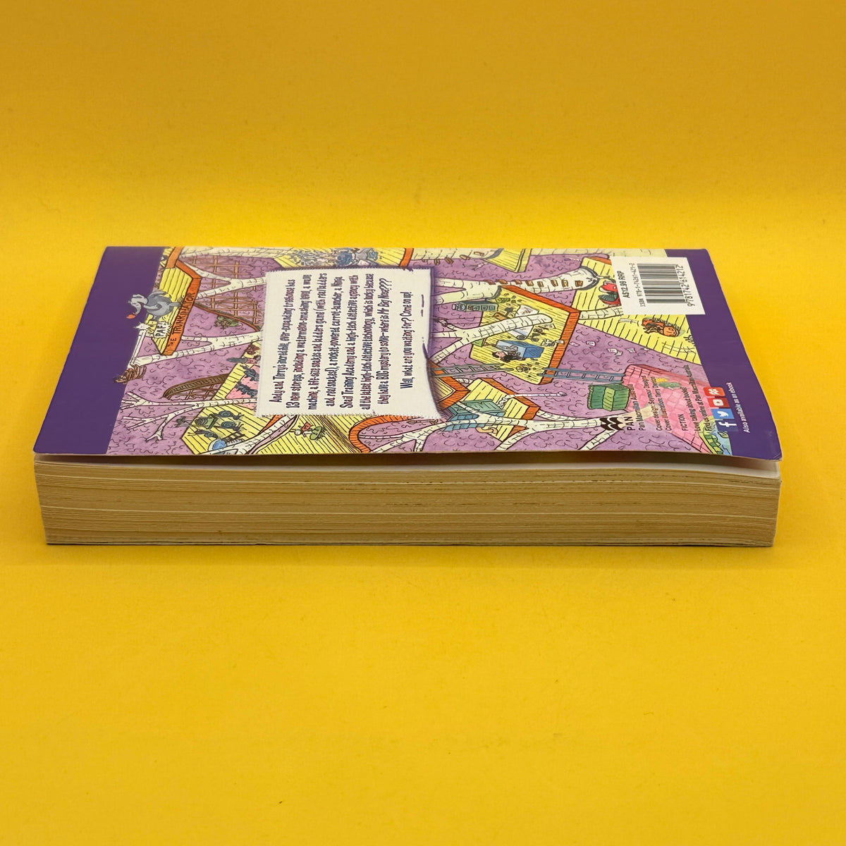 The 52-Storey Treehouse by Andy Griffiths