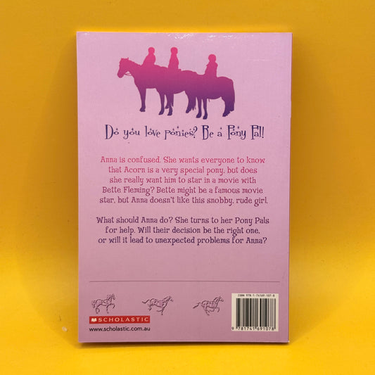 Pony Pals: Movie Star Pony by Jeanne Betancourt
