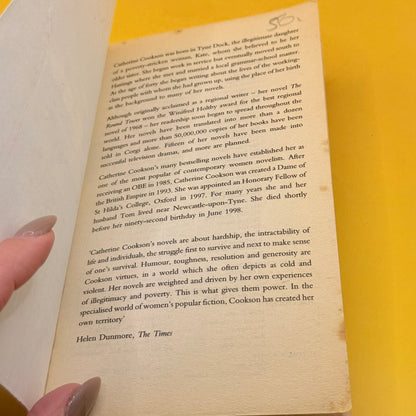 The Lady on My Left by Catherine Cookson