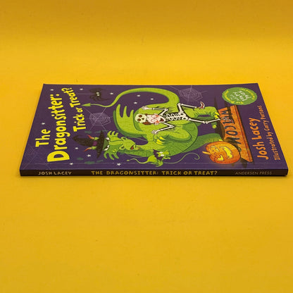 The Dragonsitter: Trick or Treat? by Josh Lacey