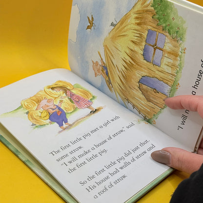 First Readers: The Three Little Pigs by Bright Sparks (with CD)