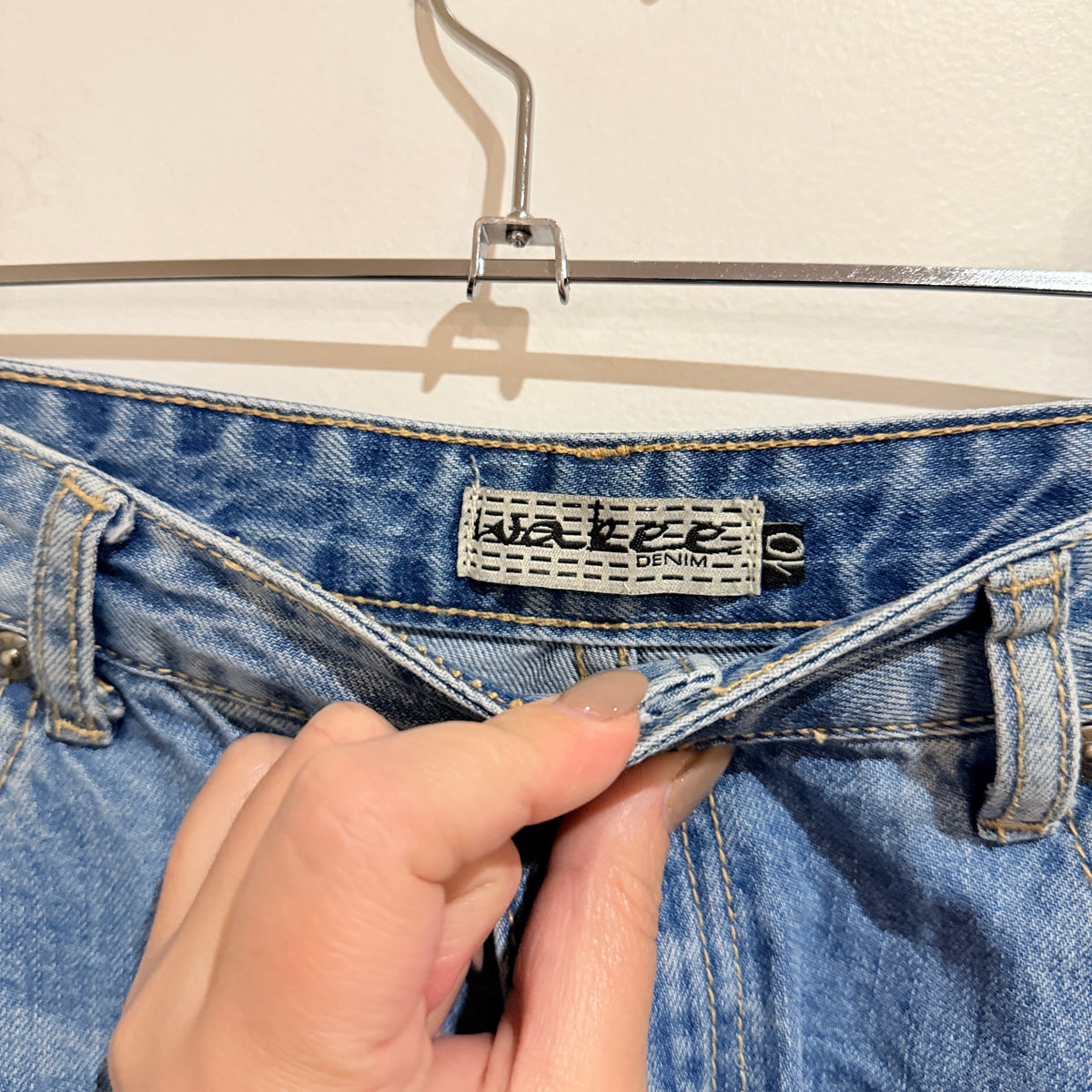 Wakee Denim Distressed Light Wash Denim Mini Skirt Size 10