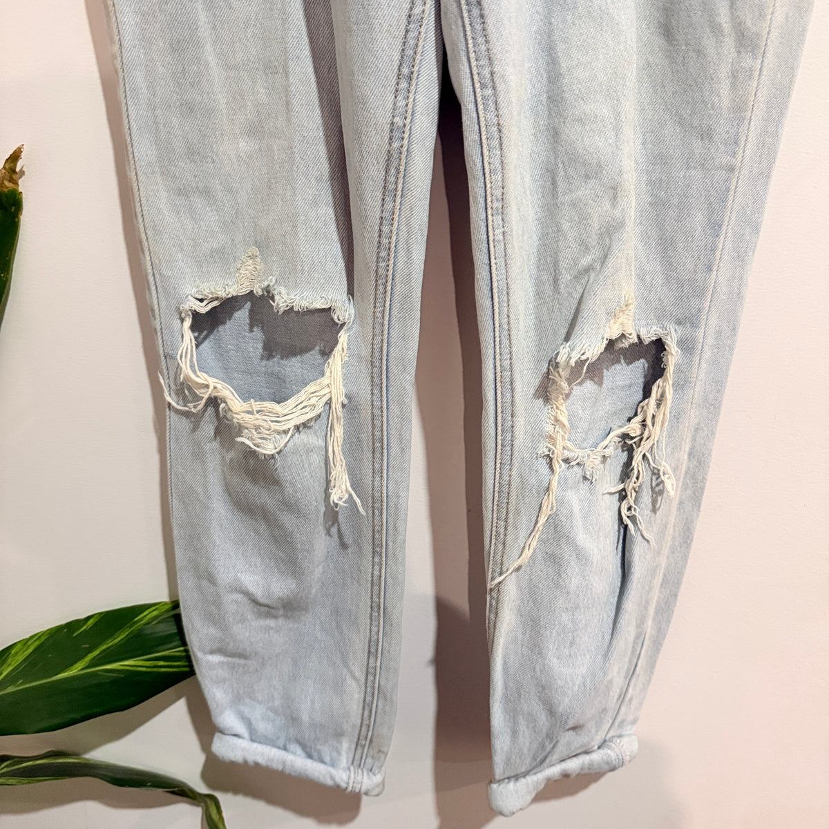 Glassons Distressed Mom Jeans Size 6