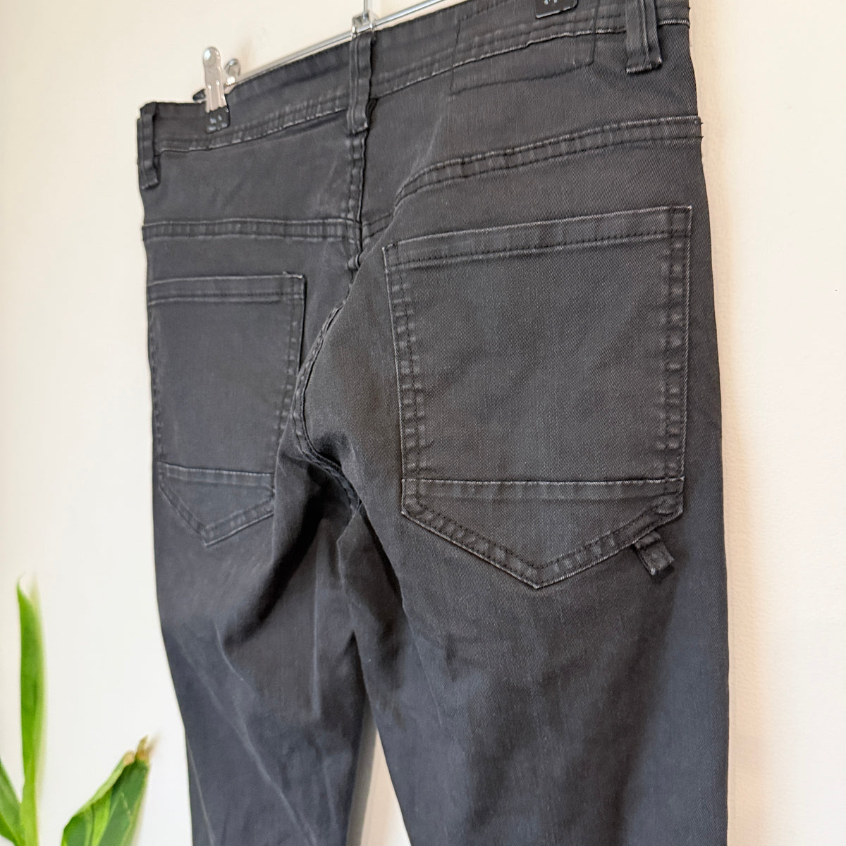 Cotton On Faded Black Tapered Jeans Size 30
