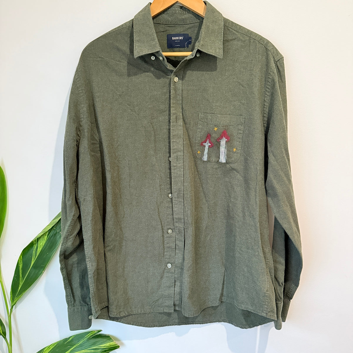 Barkers Olive Shirt with Hand Painted Mushrooms Size XL