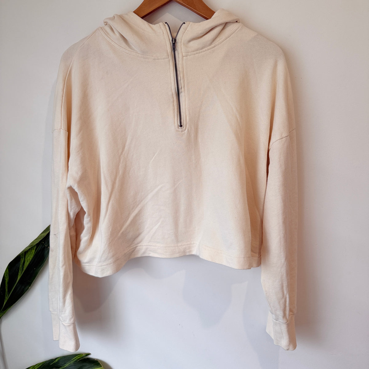 Supre Cream Cropped Half Zip Hoodie Size XL