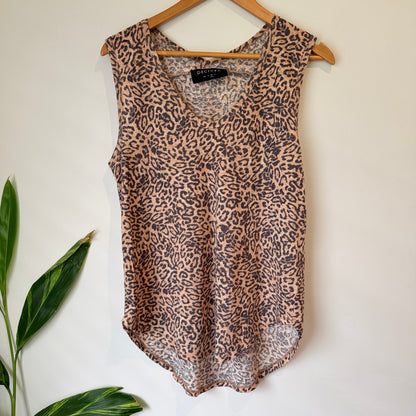 Decjuba Leopard Print Sleeveless Top