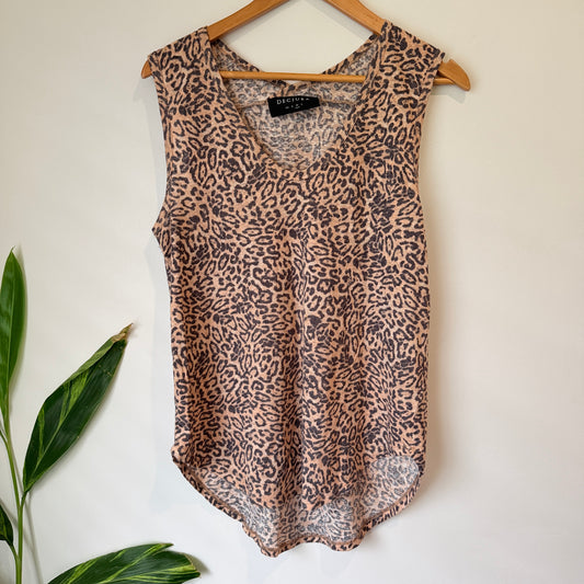 Decjuba Leopard Print Sleeveless Top
