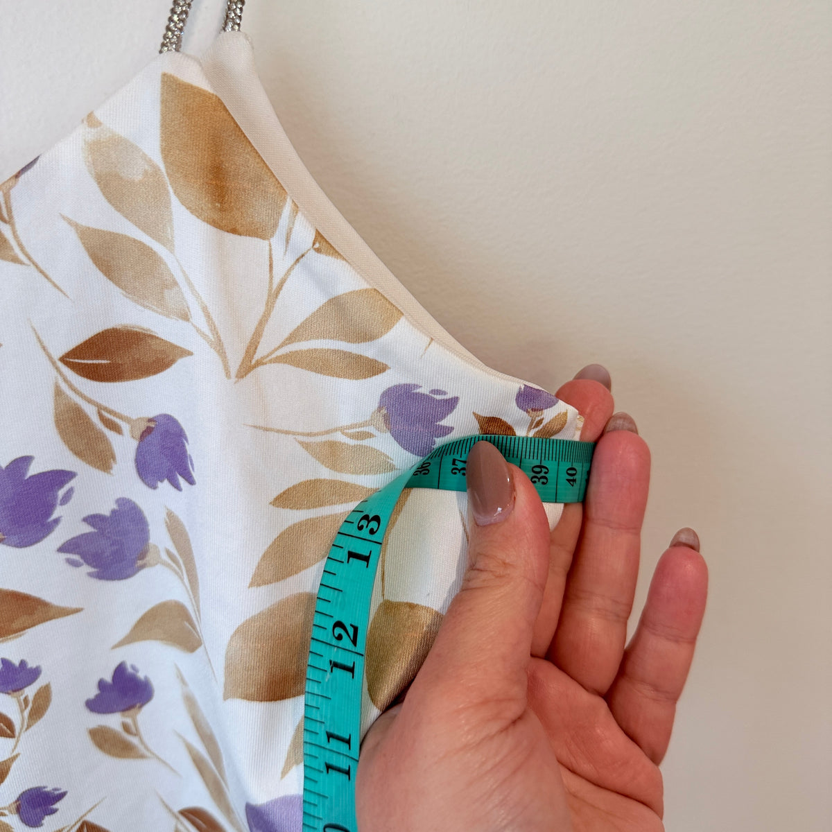 Tashy White Purple Floral Chain Strap Cami - 39cm u/arm