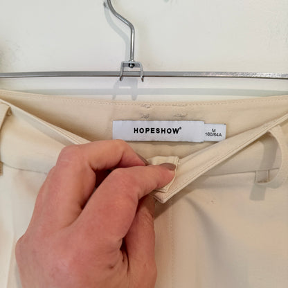 Hopeshow Cream Tailored Shorts Size M - 70cm waist