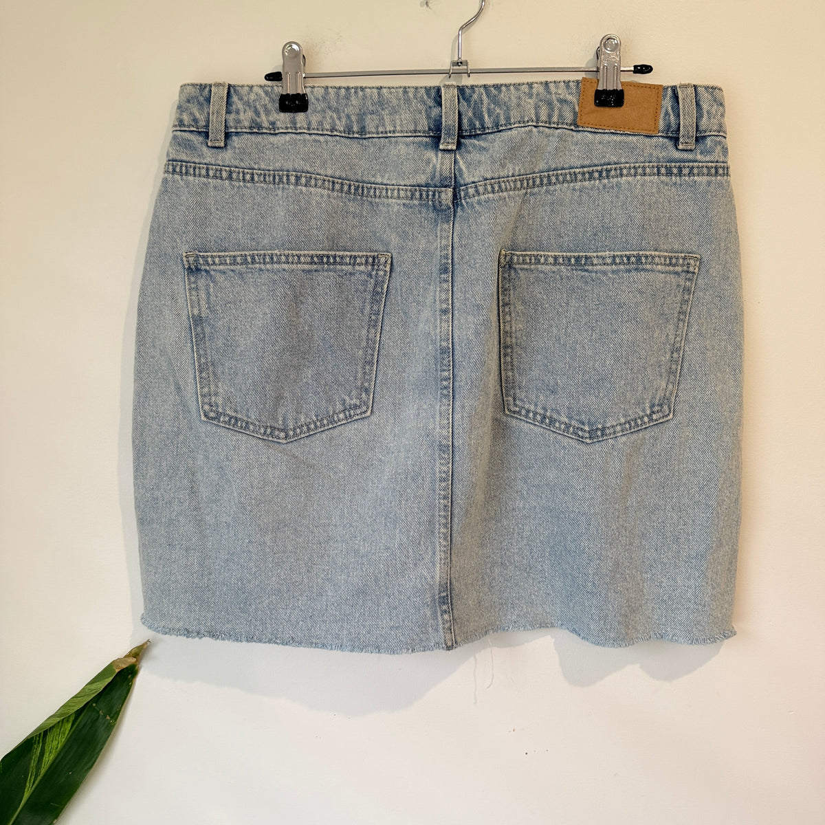 H&H Light Wash Denim Mini Skirt Size 14