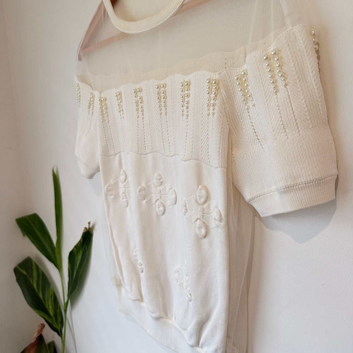 Yiguo Cream Mesh Yoke Knit Top - 41cm u/arm