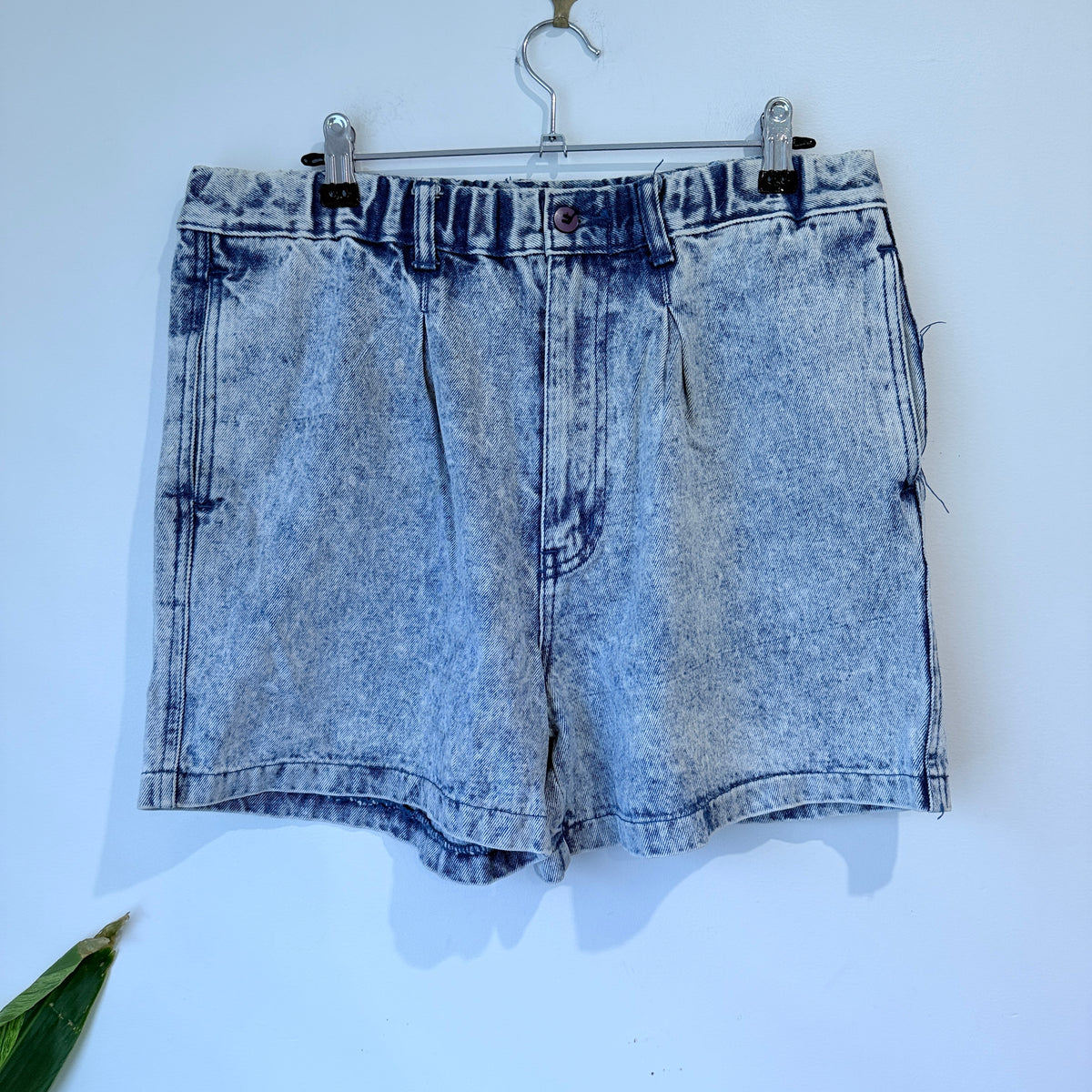 South Bay Acid Wash Denim Shorts - 86cm waist