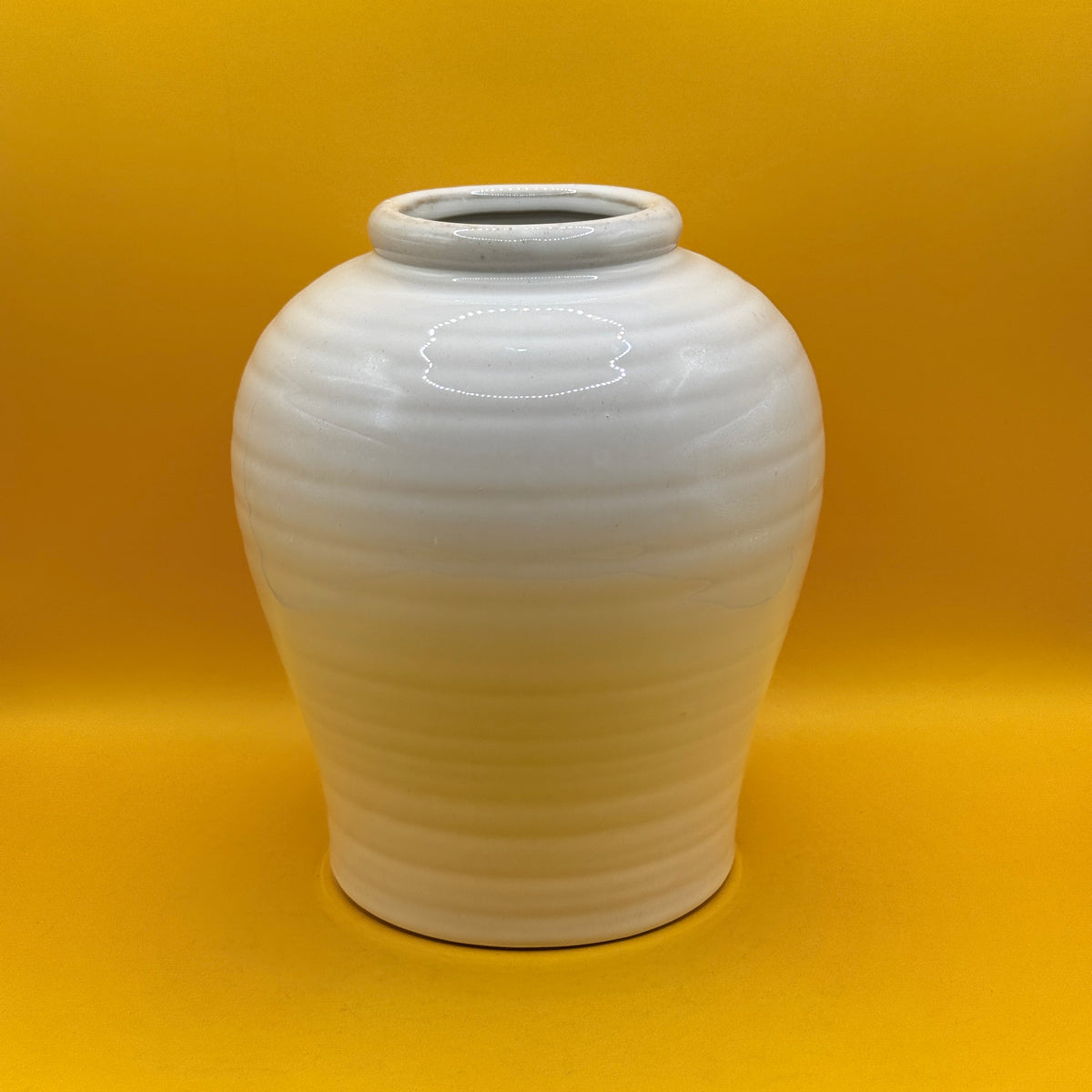 Harper Home Ariel Ecru Vase 16 x 16 x 18.5 cm