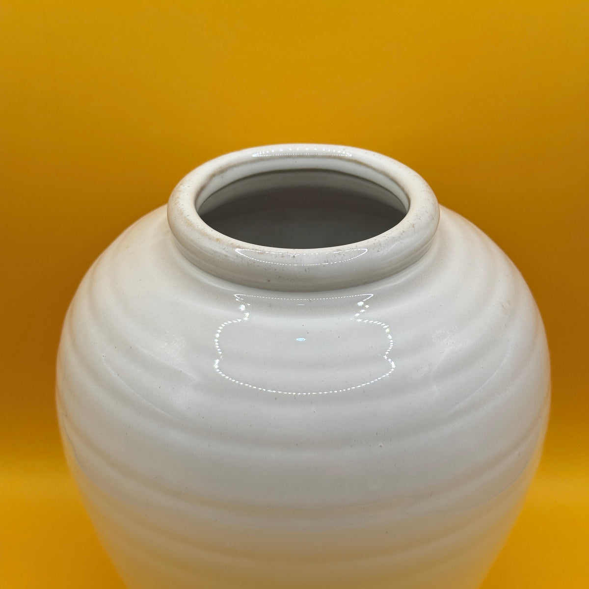 Harper Home Ariel Ecru Vase 16 x 16 x 18.5 cm