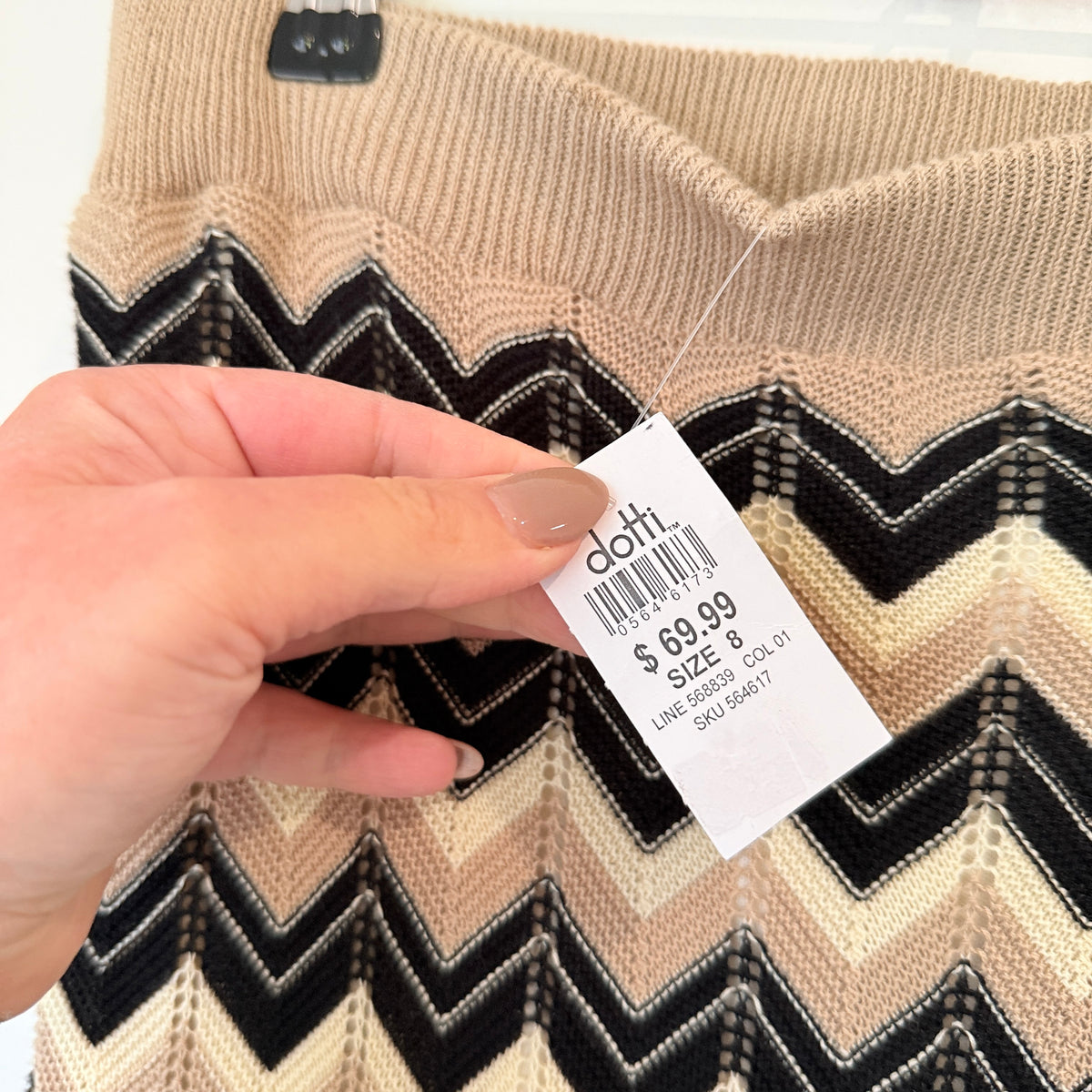 Dotti Chevron Knit Maxi Skirt Beige Black Size 8