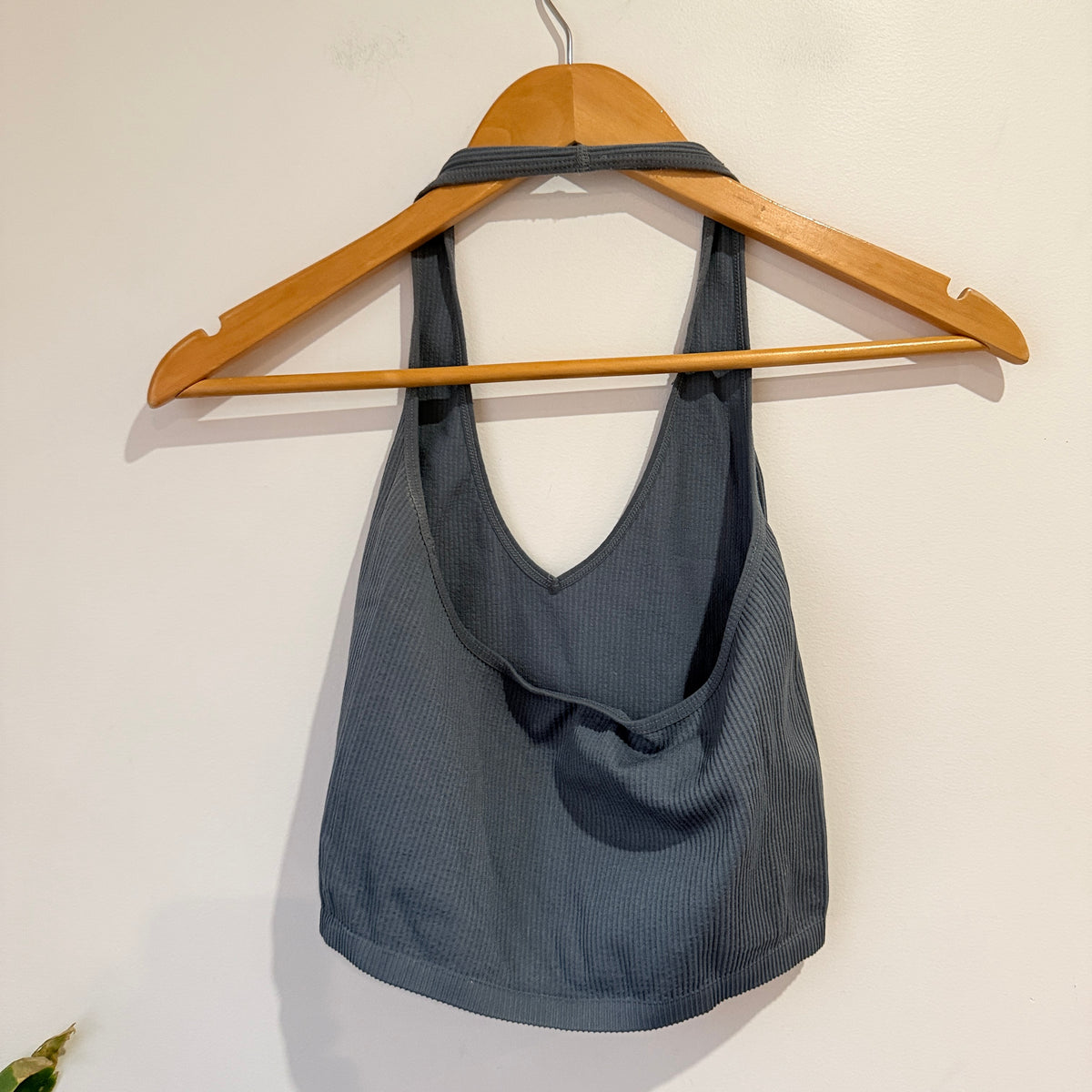 Glassons Slate Blue Ribbed Activewear Crop Top Size M