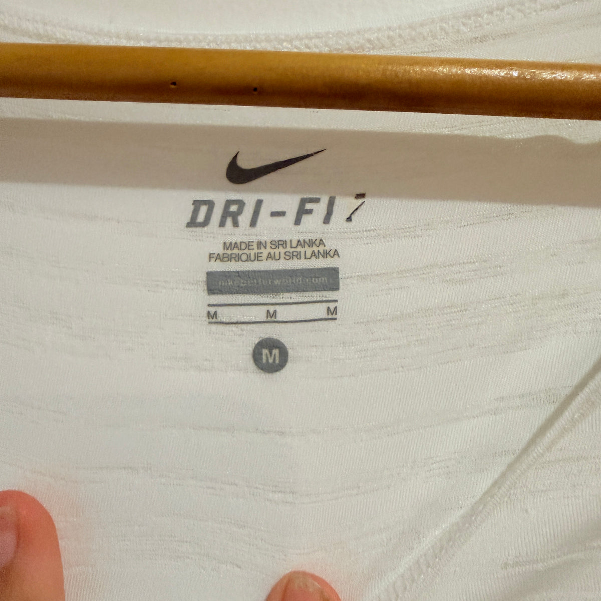 Nike Dri-FIT White Activewear Tee Size M