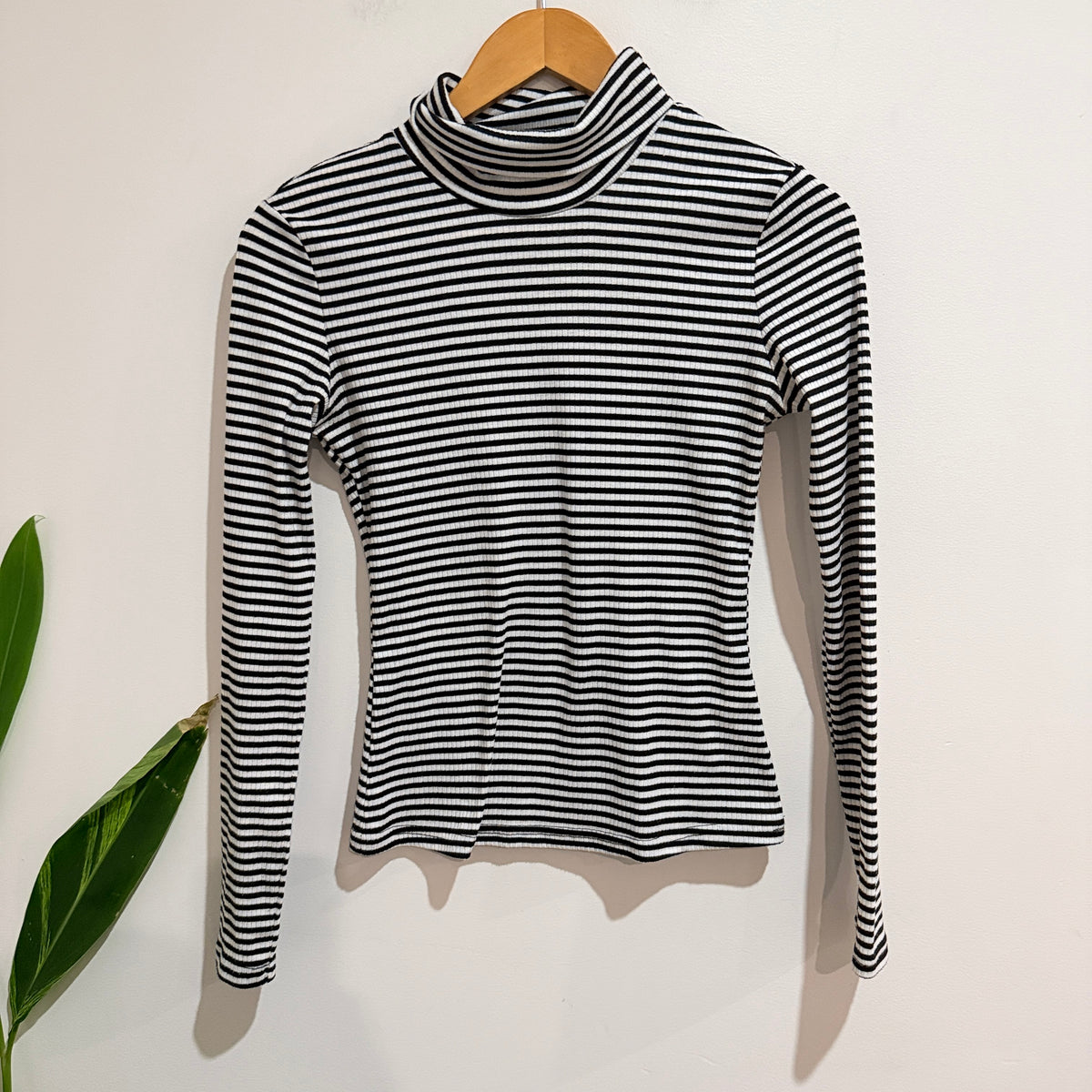 SHEIN Black and White Stripe Ribbed Turtleneck Top Size S